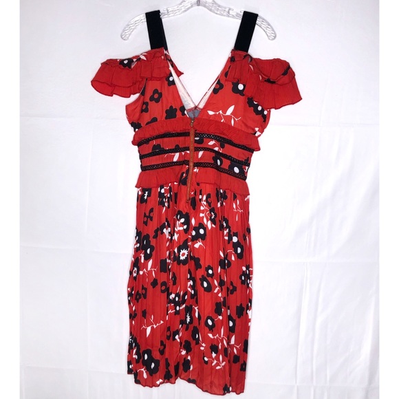 Haute Rogue Cold Shoulder Floral Midi Dress NWT - Picture 3 of 10